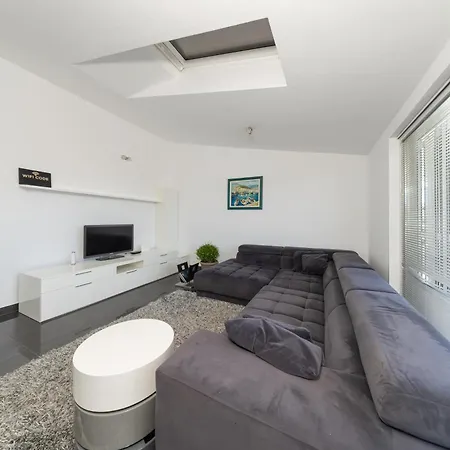 Korina Appartement *