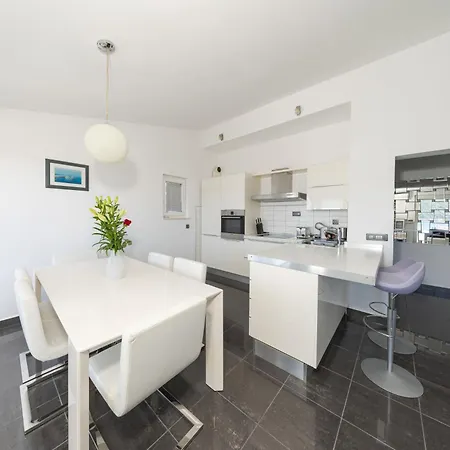 Korina Appartement *